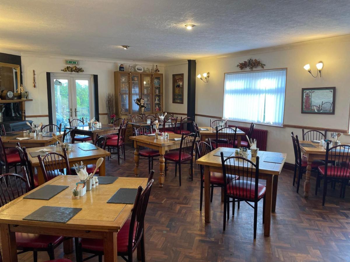Prince Of Wales Inn Rhymney Екстер'єр фото