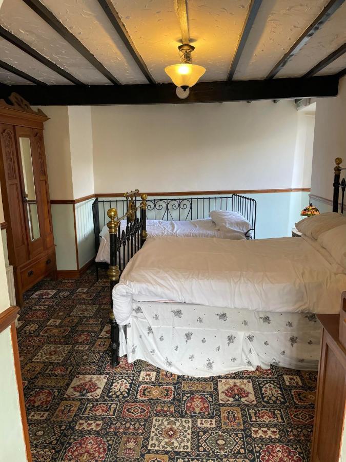 Prince Of Wales Inn Rhymney Екстер'єр фото