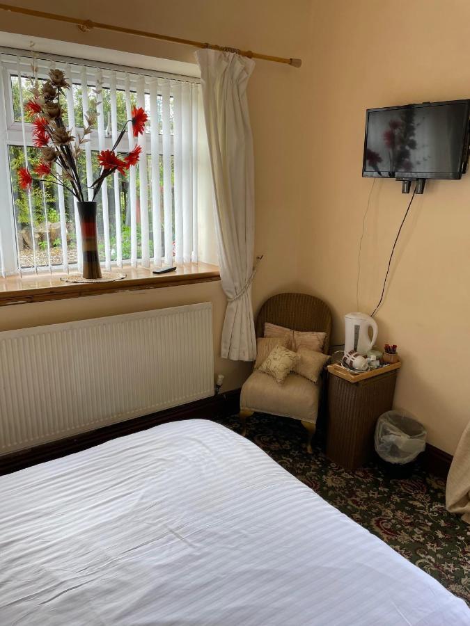 Prince Of Wales Inn Rhymney Екстер'єр фото