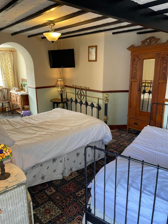 Prince Of Wales Inn Rhymney Екстер'єр фото
