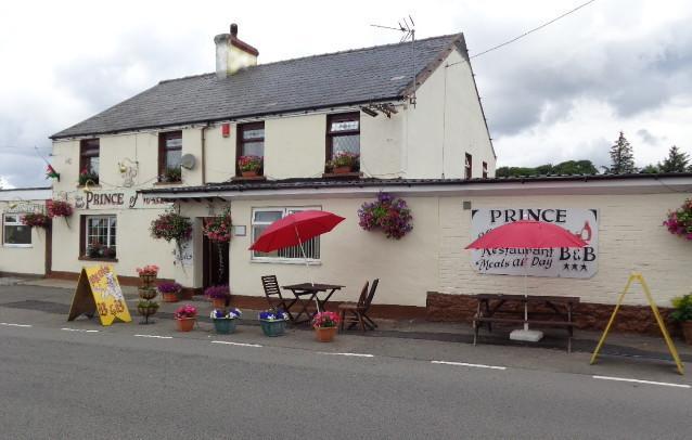 Prince Of Wales Inn Rhymney Екстер'єр фото
