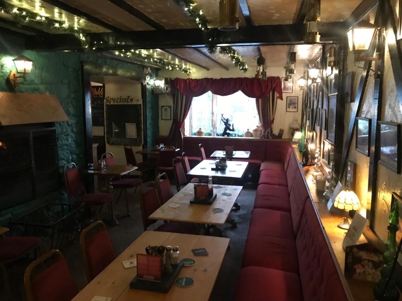 Prince Of Wales Inn Rhymney Екстер'єр фото